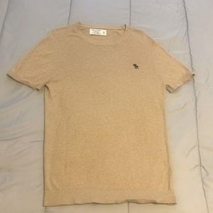 Abercrombie and Fitch Top beige size Medium